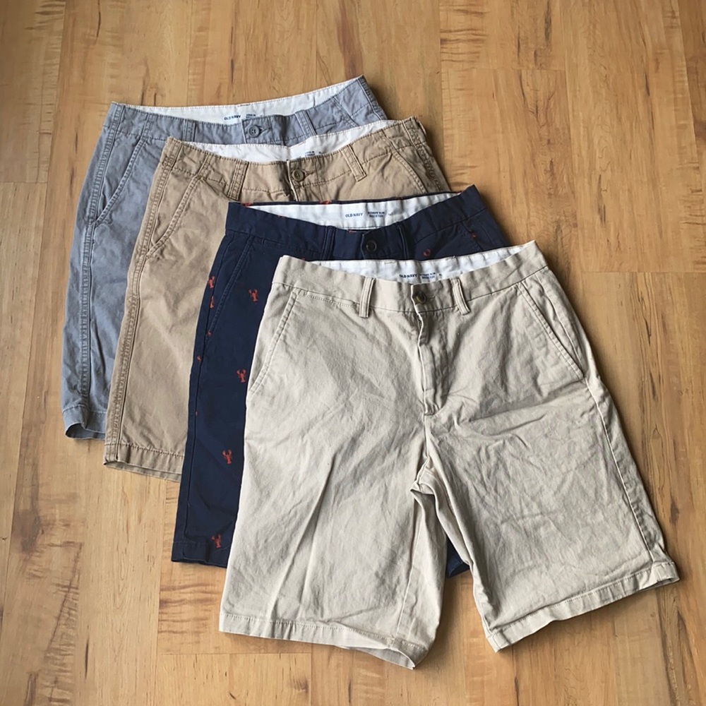 Four pairs of Old Navy Men’s Shorts Size 31